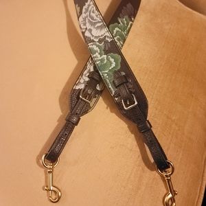 EUC COACH Novelty Strap With Kaffe Fassett Print in Black Green Multi